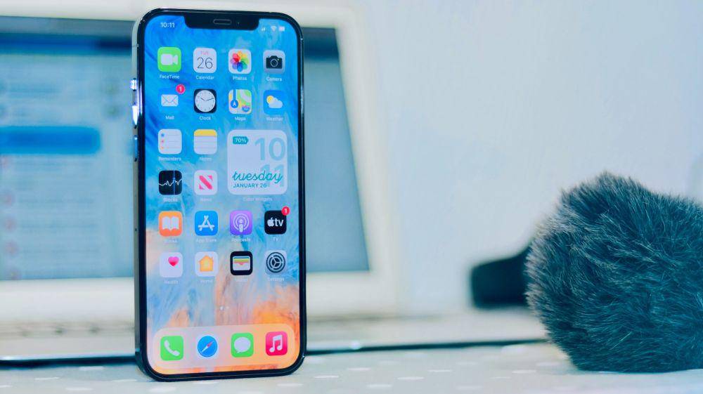 Apple memiliki produk yang lebih eksklusif dan menjadikannya memiliki keamanan yang setara. (pexels.com/EmShuvo)
