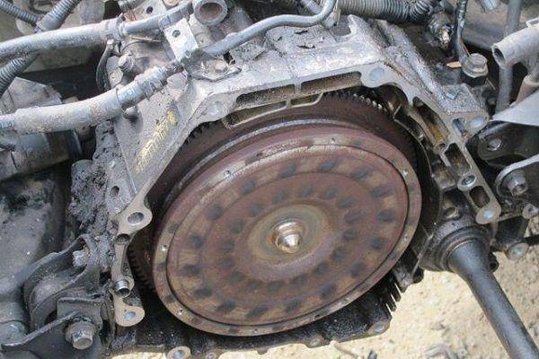 ilustrasi flywheel (carthrottle.com)
