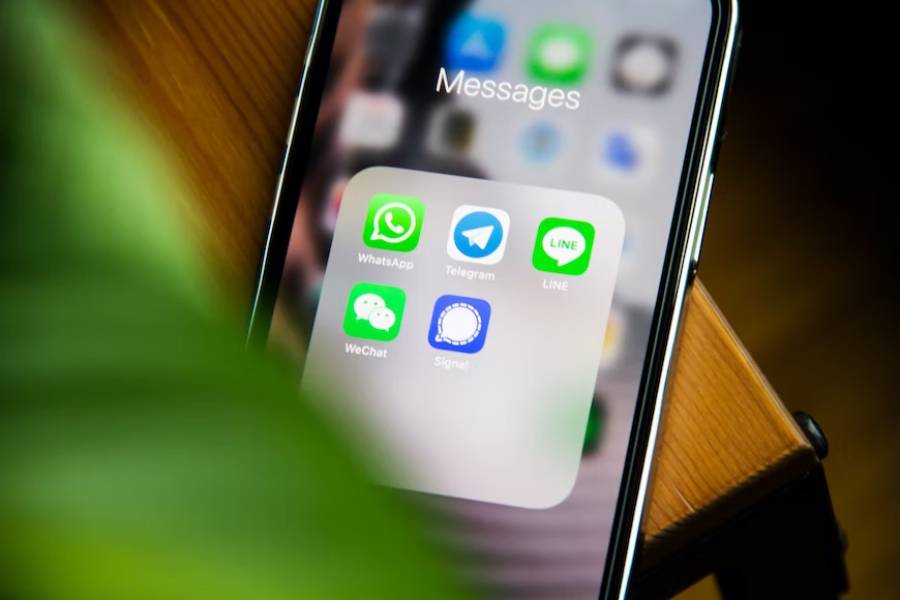 ilustrasi WhatsApp (unsplash.com/Adem AY)