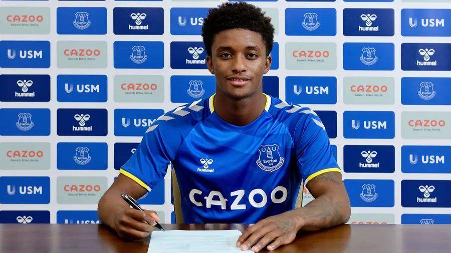 Demarai Gray (evertonfc.com)