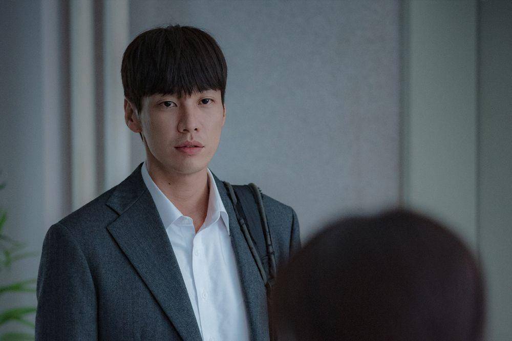 Kim Young Kwang di Call It Love (twitter.com/DisneyPlusID)
