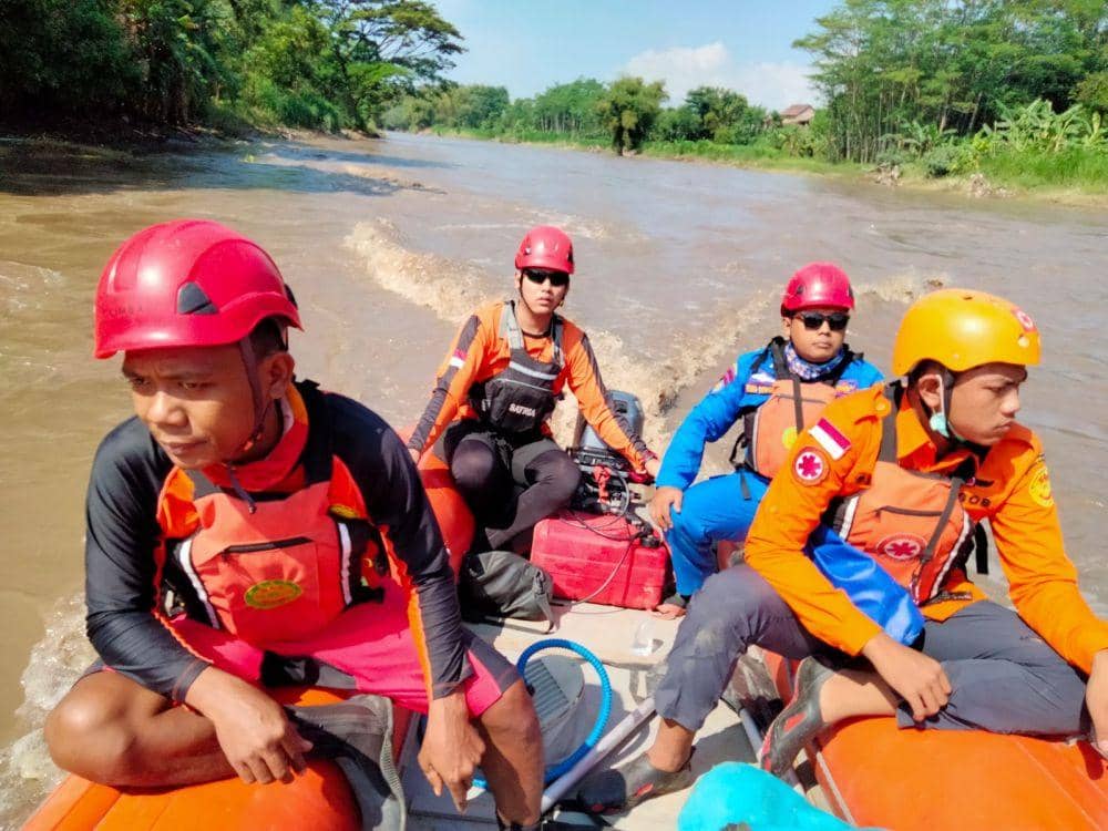 Tim SAR gabungan saat melakukan pencarian. IDN Times/ Basarnas Trenggalek