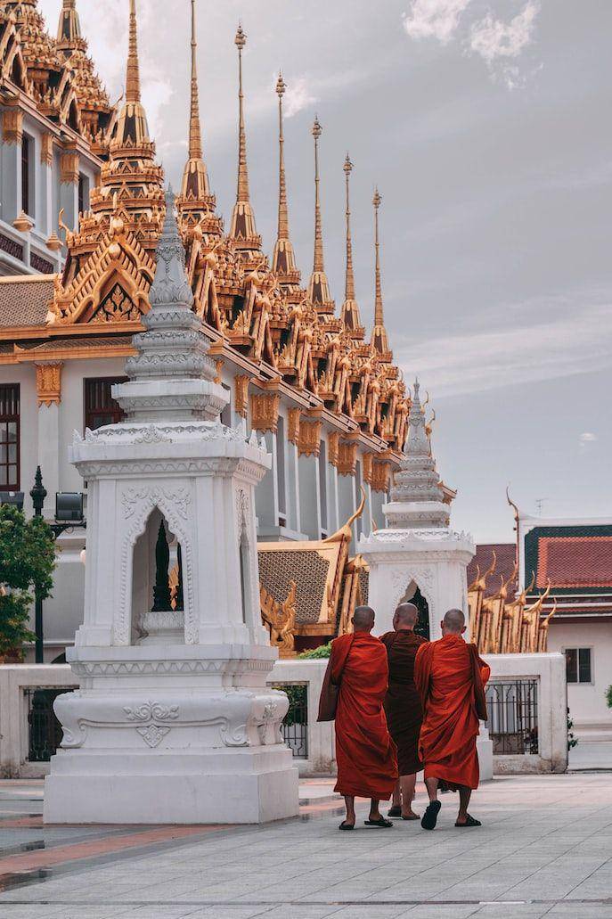 ilustrasi biksu di Thailand (unsplash.com/@kirildobrev)
