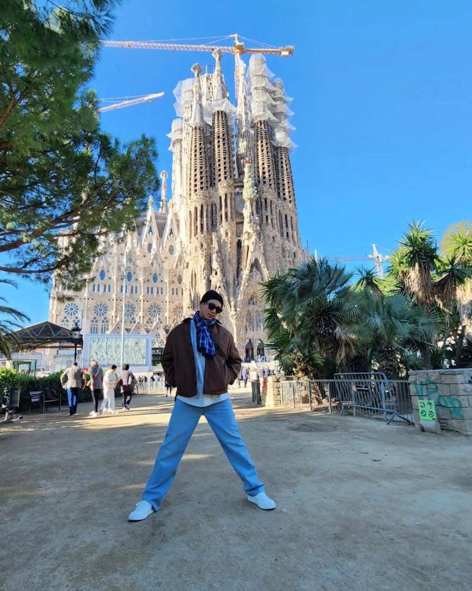 potret RM BTS liburan di Spanyol (instagram.com/rkive)