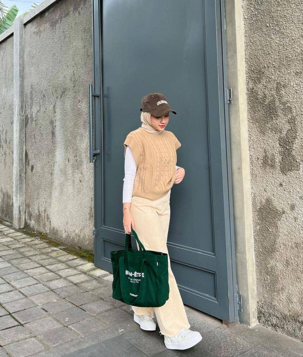 OOTD ala Kirana Salsabila (instagram.com/inikiranaaa__)