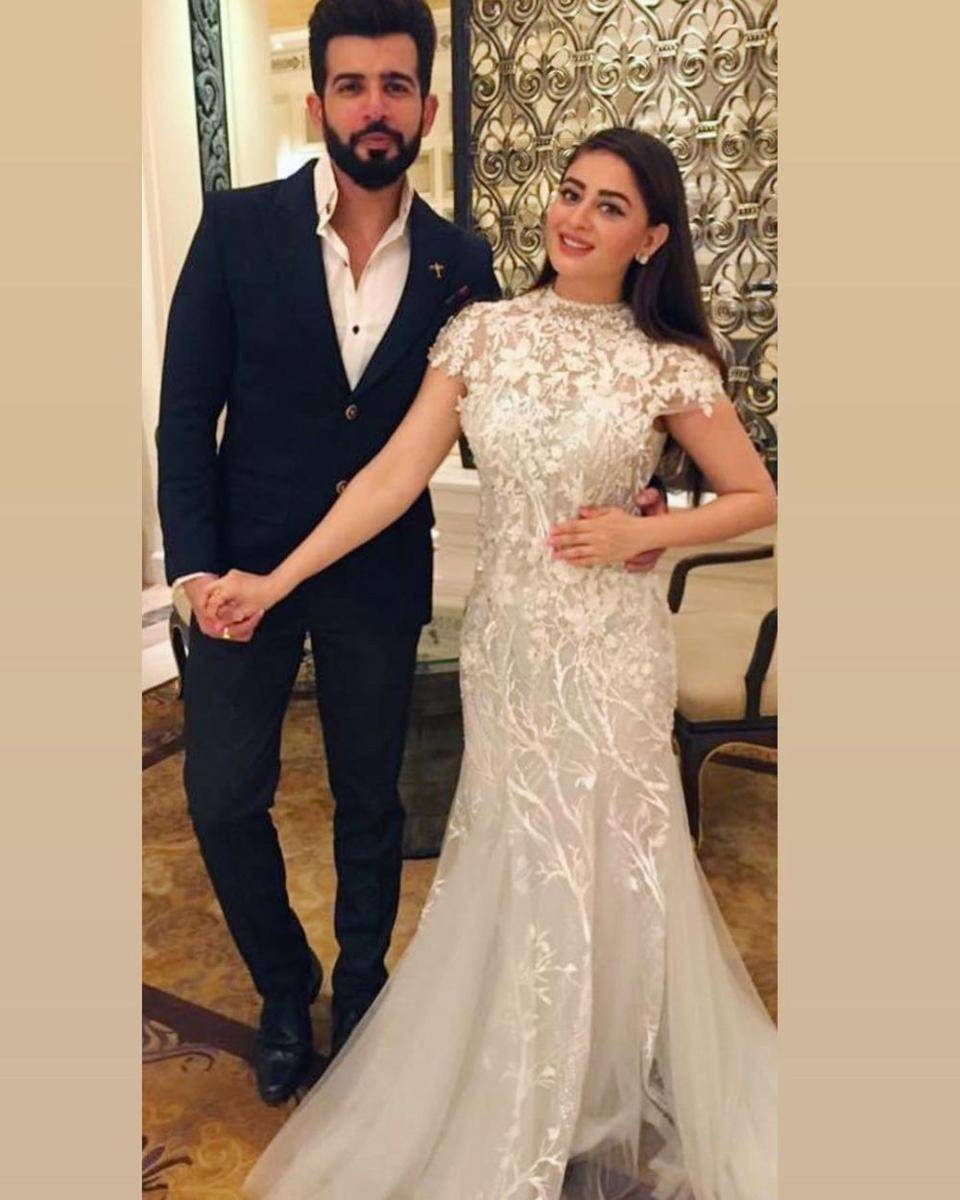 Potret Mahhi Vij Dan Suami (instagram.com/mahhivij)