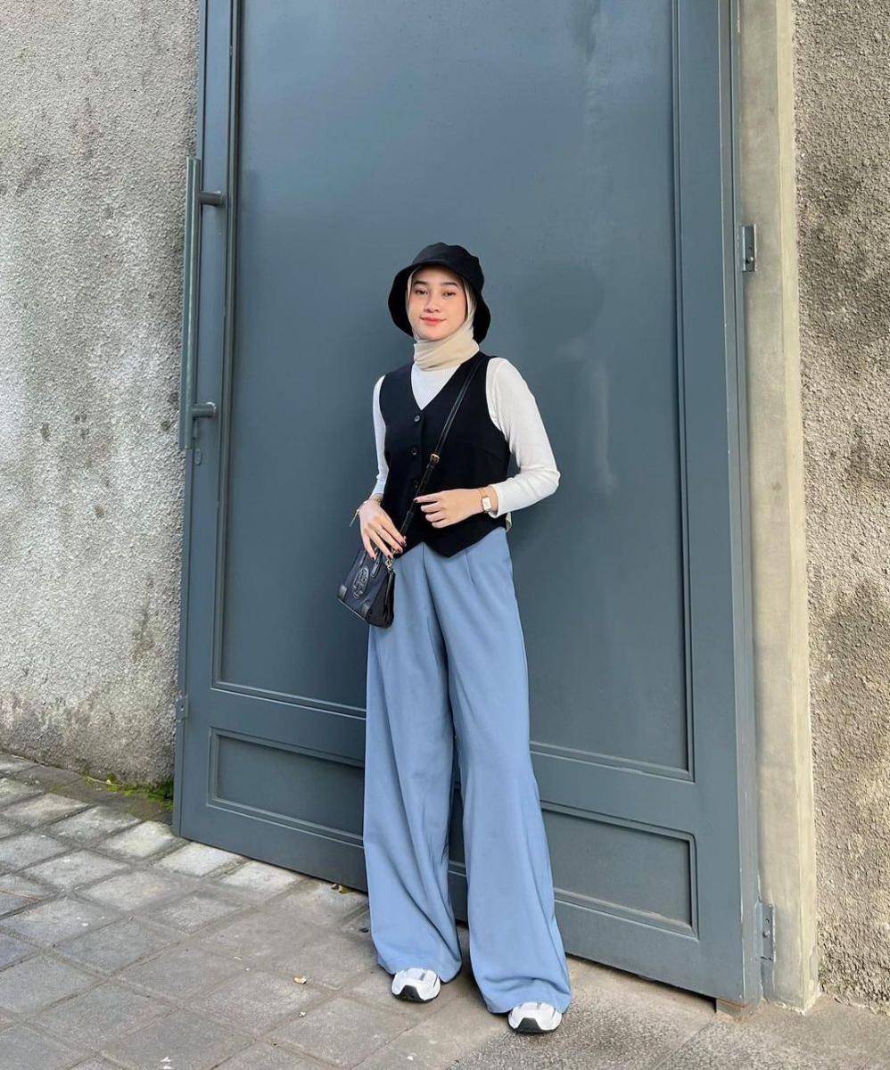 OOTD ala Kirana Salsabila (instagram.com/inikiranaaa__)