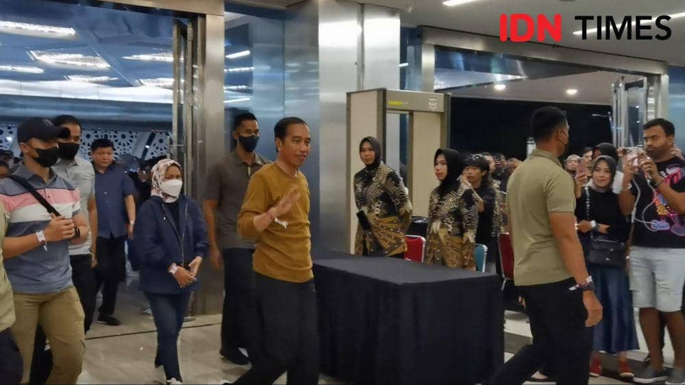 Jokowi dan Iriana di Konser Deep Purple, Nonton Sampai Akhir!