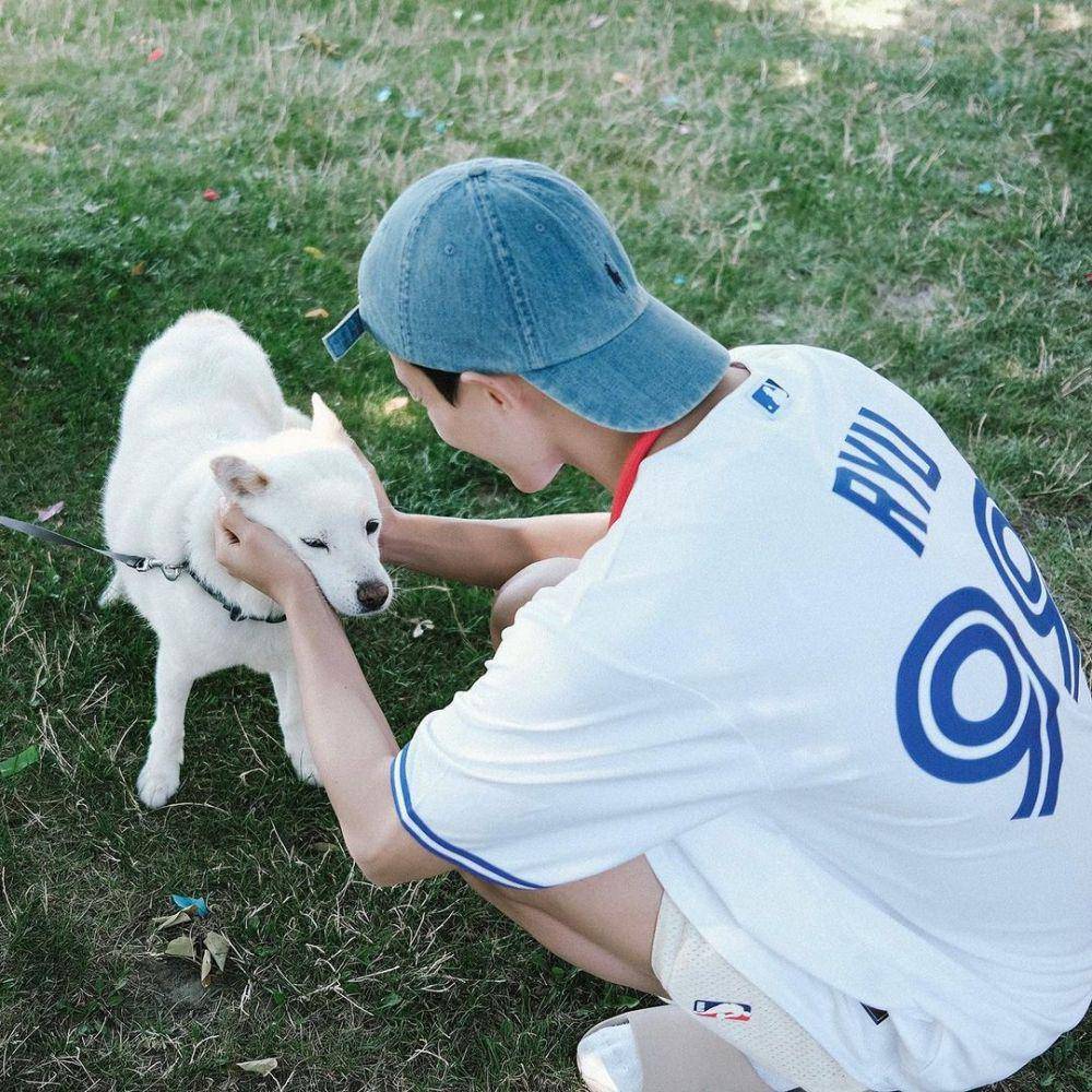 ide foto faceless ala Seventeen (instagram.com/dk_is_dokyeom)