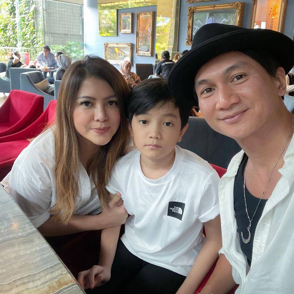 potret keluarga Anji (instagram.com/winatalia)