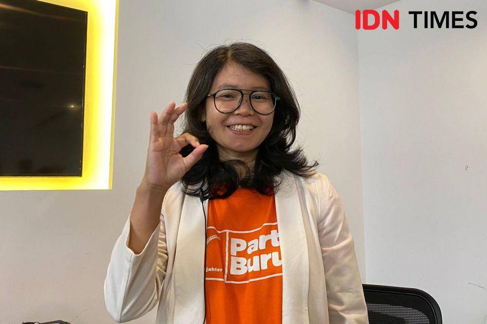 Deputi Bidang Pemberdayaan Perempuan Partai Buruh Buruh, Jumisih dalam Talkshow Series #GenZMemilih dengan tema "Politik RI Didominasi Pria, Peluang buat Gen Z Perempuan?". (IDN Times/Besse Fadhilah)