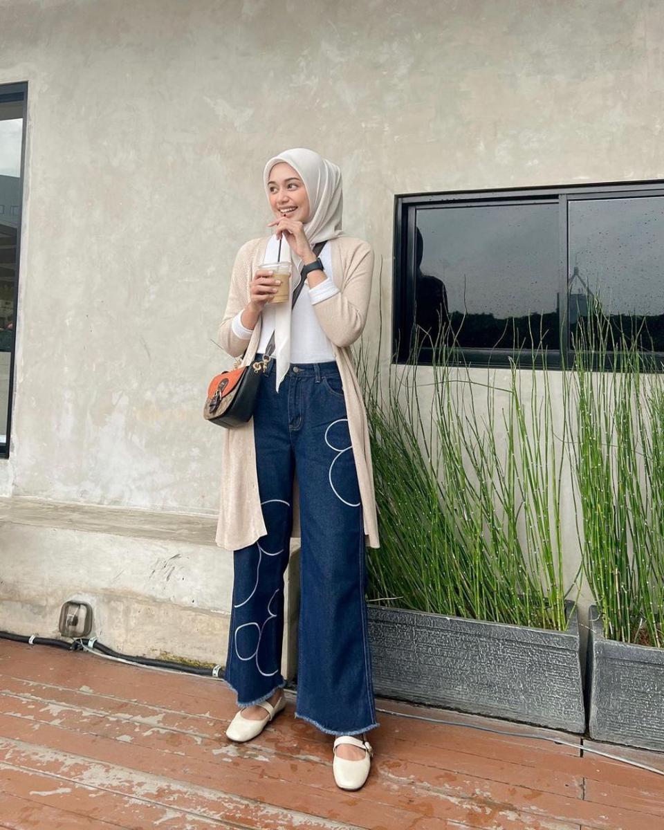 Nazlia Rahma (instagram.com/ineznazlia)