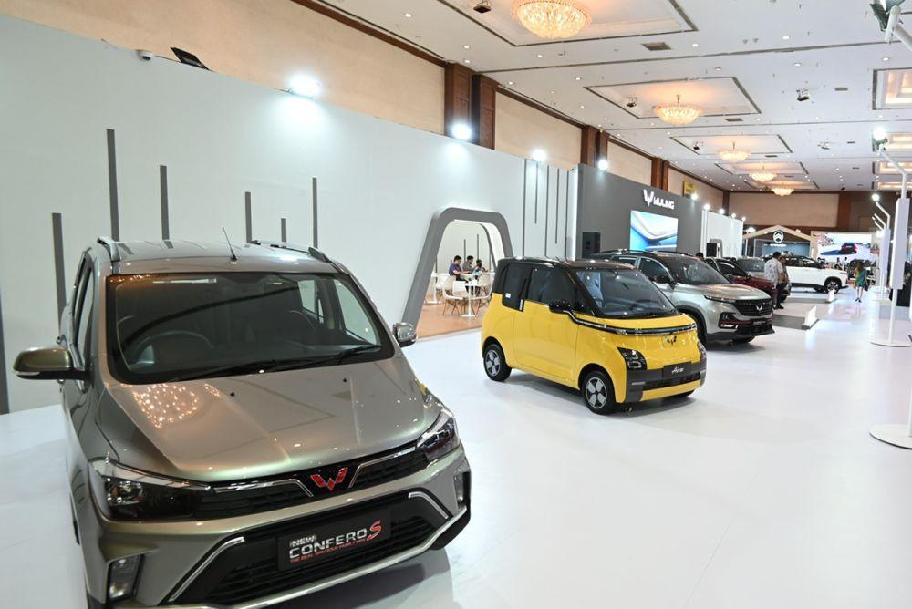 Berbagai lini produk dihadirkan di GJAW (dok. Wuling)