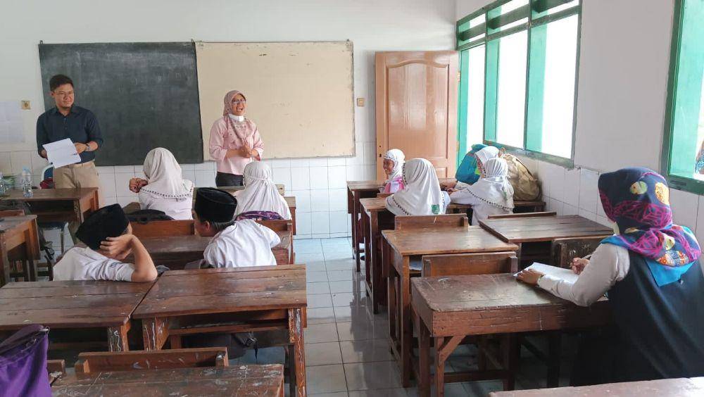 Sebanyak 11 anak korban kekerasan fisik dan seksual di Surabaya mulai bisa beraktivitas kembali di sekolah mereka. (Dok. Kemensos)