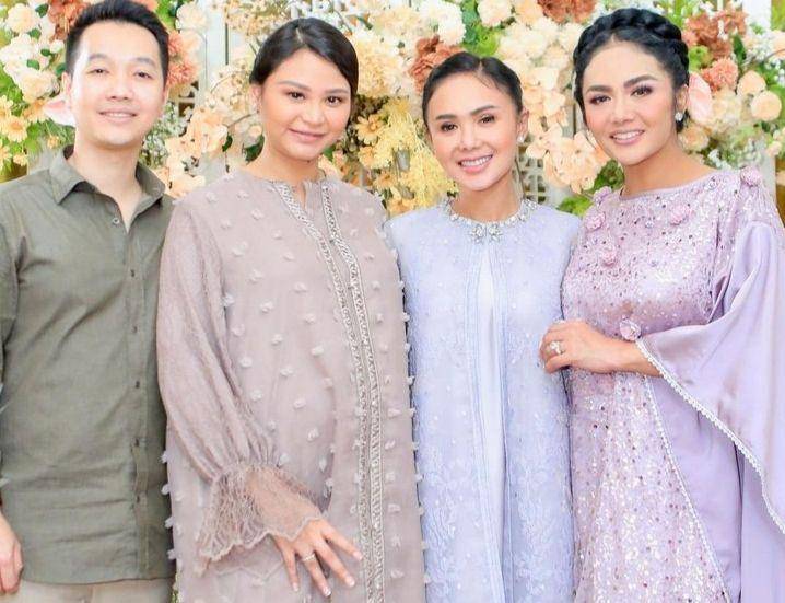 potret Yuni Shara, Krisdayanti, Kartika Sary dan suami (instagram.com/yunishara36)