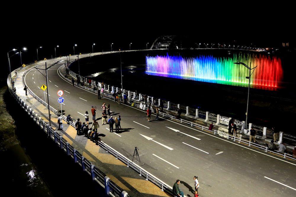Asyik! Wisata Air Mancur Menari Jembatan Suroboyo Akan Dibuka Lagi