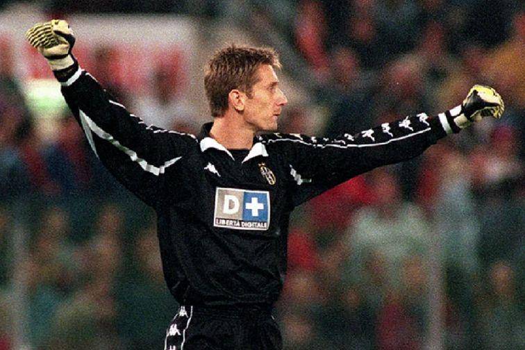 potret Edwin van der Sar (juventus.com)