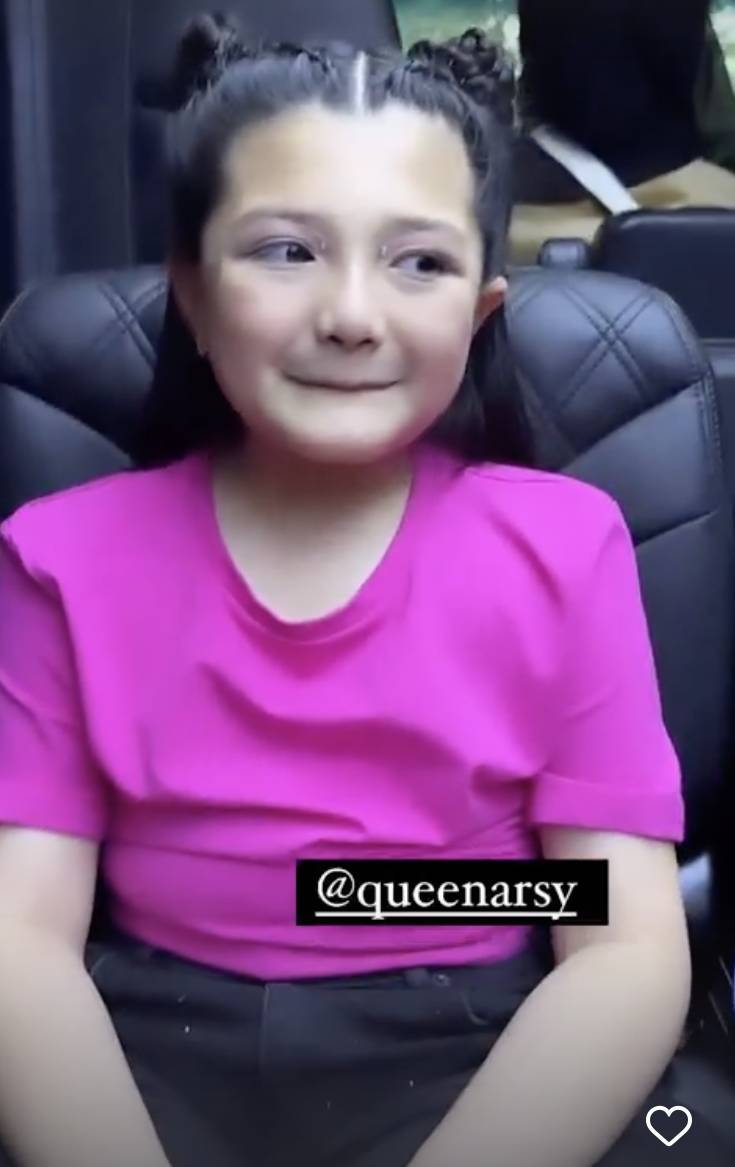 Gaya artis nonton Blackpink. (instagram.com/ashanty_ash)