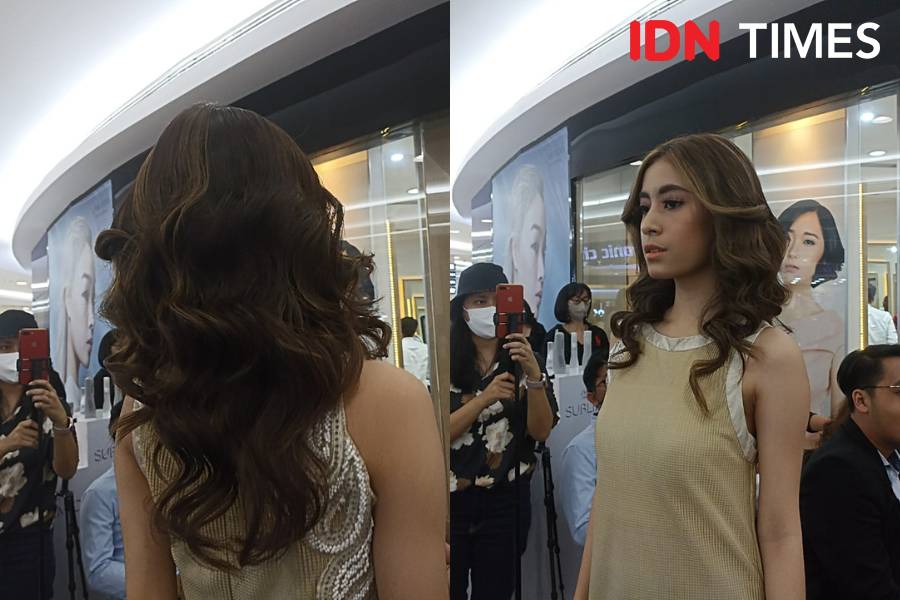 Johnny Andrean Salon meluncurkan Hair Color Trend terbaru untuk 2023 dengan mengusung tema "Creme au Caramel". (IDN Times/M. Tarmizi Murdianto)
