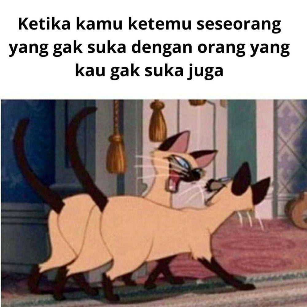 meme tentang ngegosip (instagram.com/memespointt)