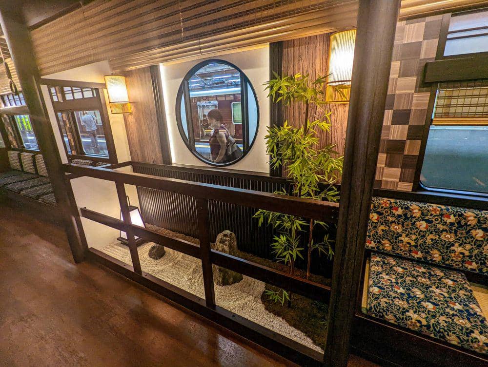 potret fasilitas unik di dalam kereta (reddit.com/user/firreflly)