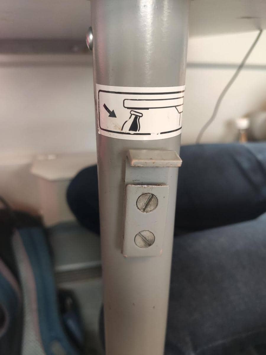 potret fasilitas unik di dalam kereta (reddit.com/user/Wiaja99)