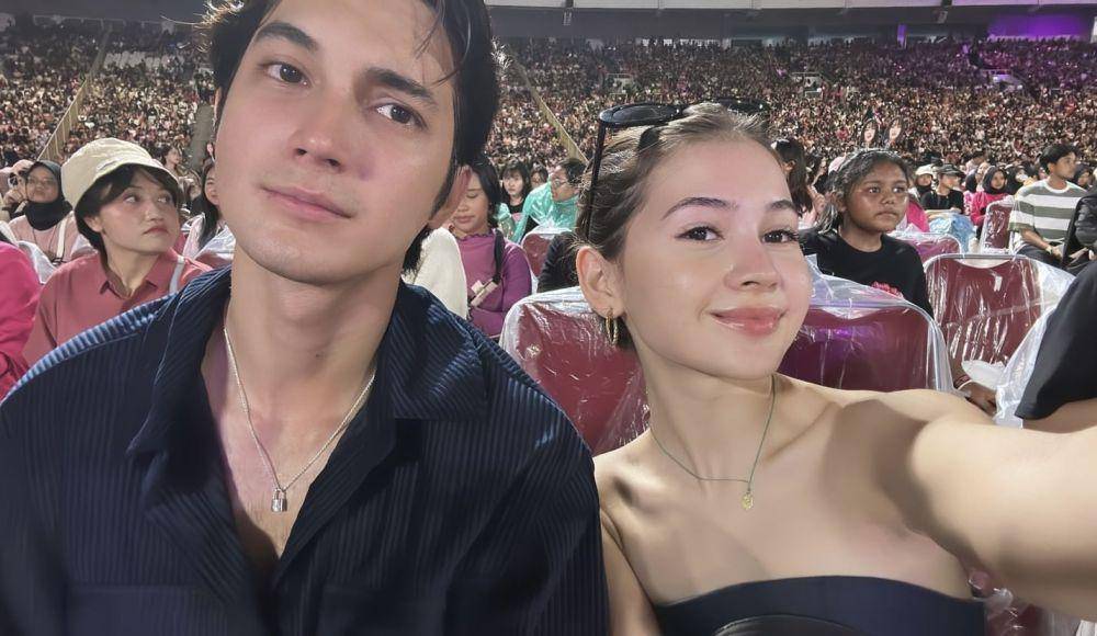 Junior Roberts dan Sandrinna nonton BLACKPINK (instagram.com/sandrinna_11)