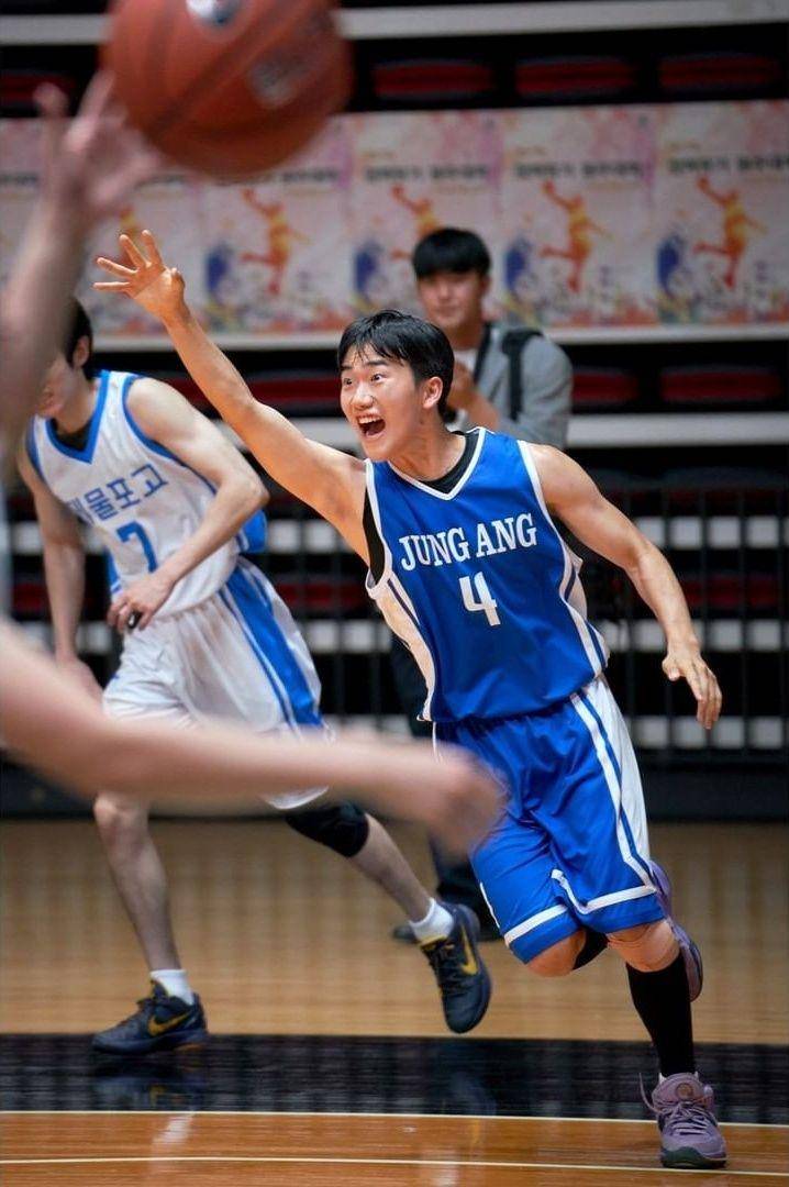 Ahn Ji Ho dalam film Rebound (instagram.com/barunsonena.contents)
