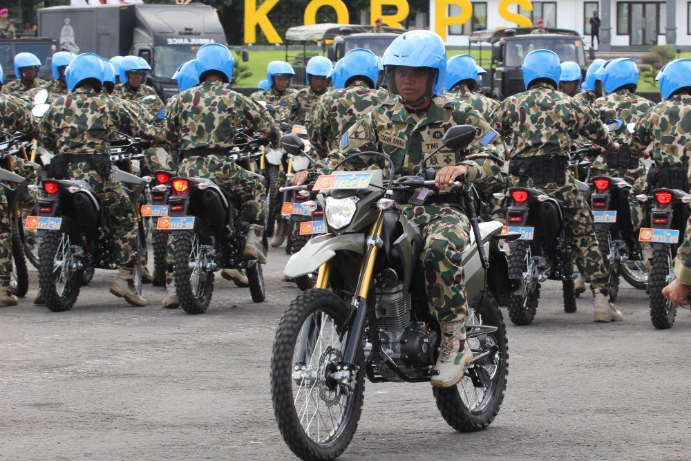 Menhan Prabowo Serahkan 2 Ribu Motor Trail untuk Babinsa di Kalimantan