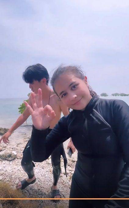 Prilly Latuconsina (instagram.com/prillylatuconsina96)