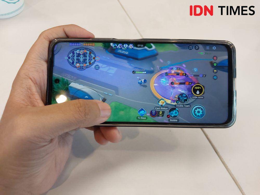 gaming di realme C55 NFC (dok. IDN Times/Fatkhur Rozi)