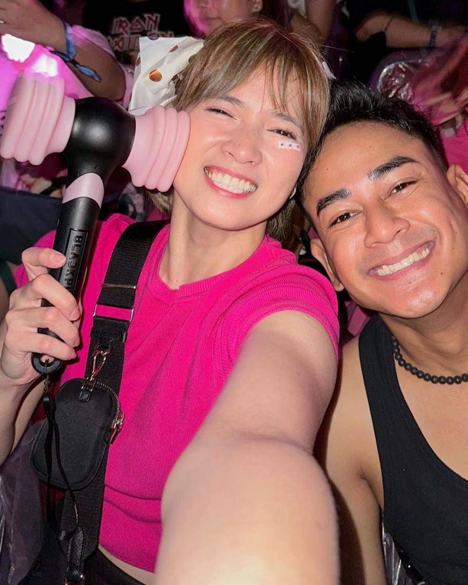 potret Chika Jessica dan Dwi Andhika nonton konser BLACKPINK (instagram.com/chikajessica88)