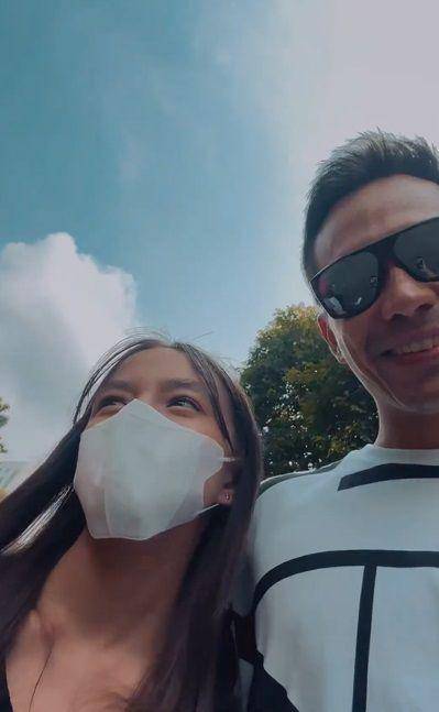 Darius Sinathrya antar istri dan anak konser BLACKPINK. (instagram.com/darius_sinathrya)