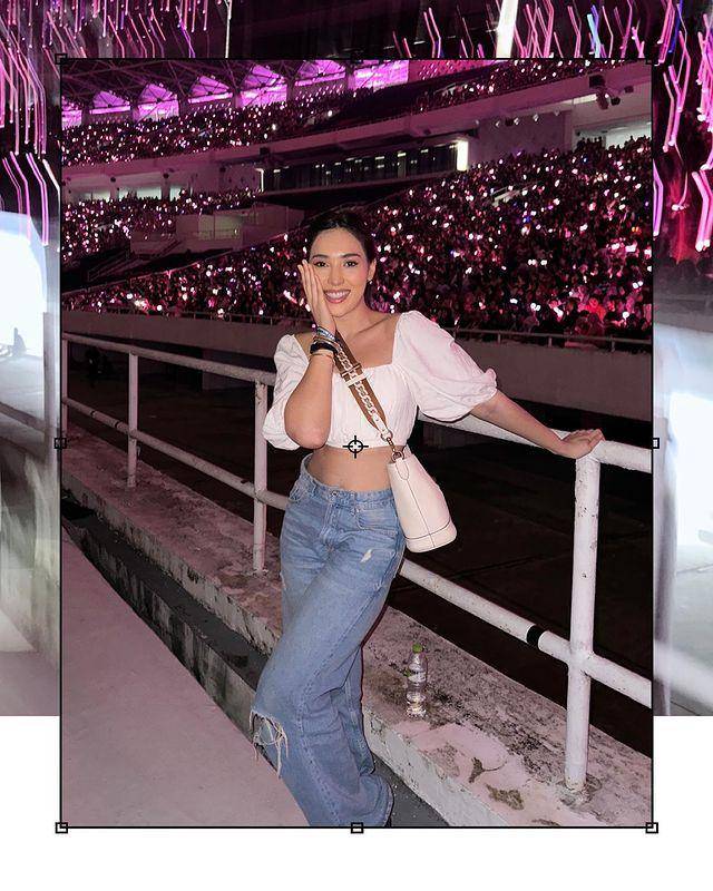 Laksmi Shari De Neefe Suardana Saat Nonton Konser BLACKPINK di Jakarta (Instagram.com/laksmideneefe)