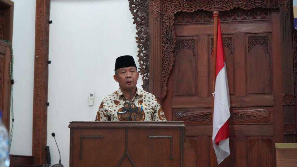 Sekretaris Daerah (Sekda) Kabupaten Bogor Burhanudin saat membuka kegiatan Pengkoordinasian Pelaksanaan Kebijakan Bidang Kesejahteraan Sosial Tahun 2023, di New Ayuda Hotel, Kabupaten Bogor, Kamis (9/3) (Dok. Pemdakab Bogor)