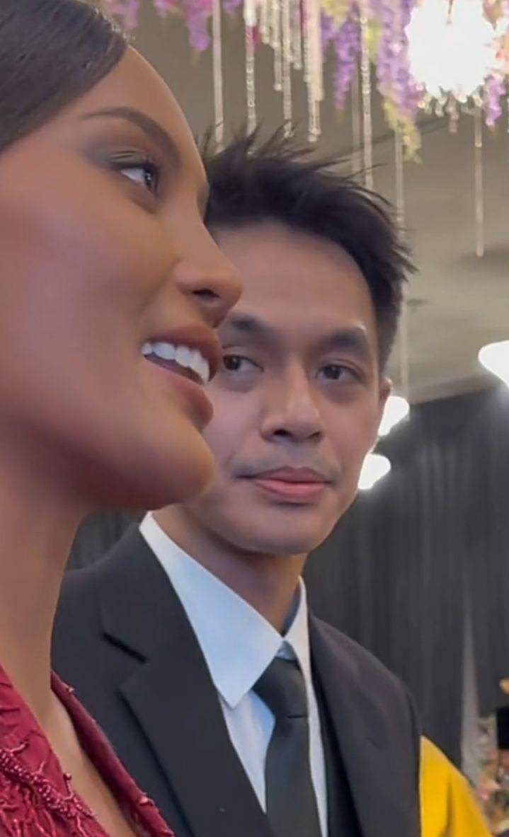potret Erika Carlina kondangan (tiktok.com/eri_carl)