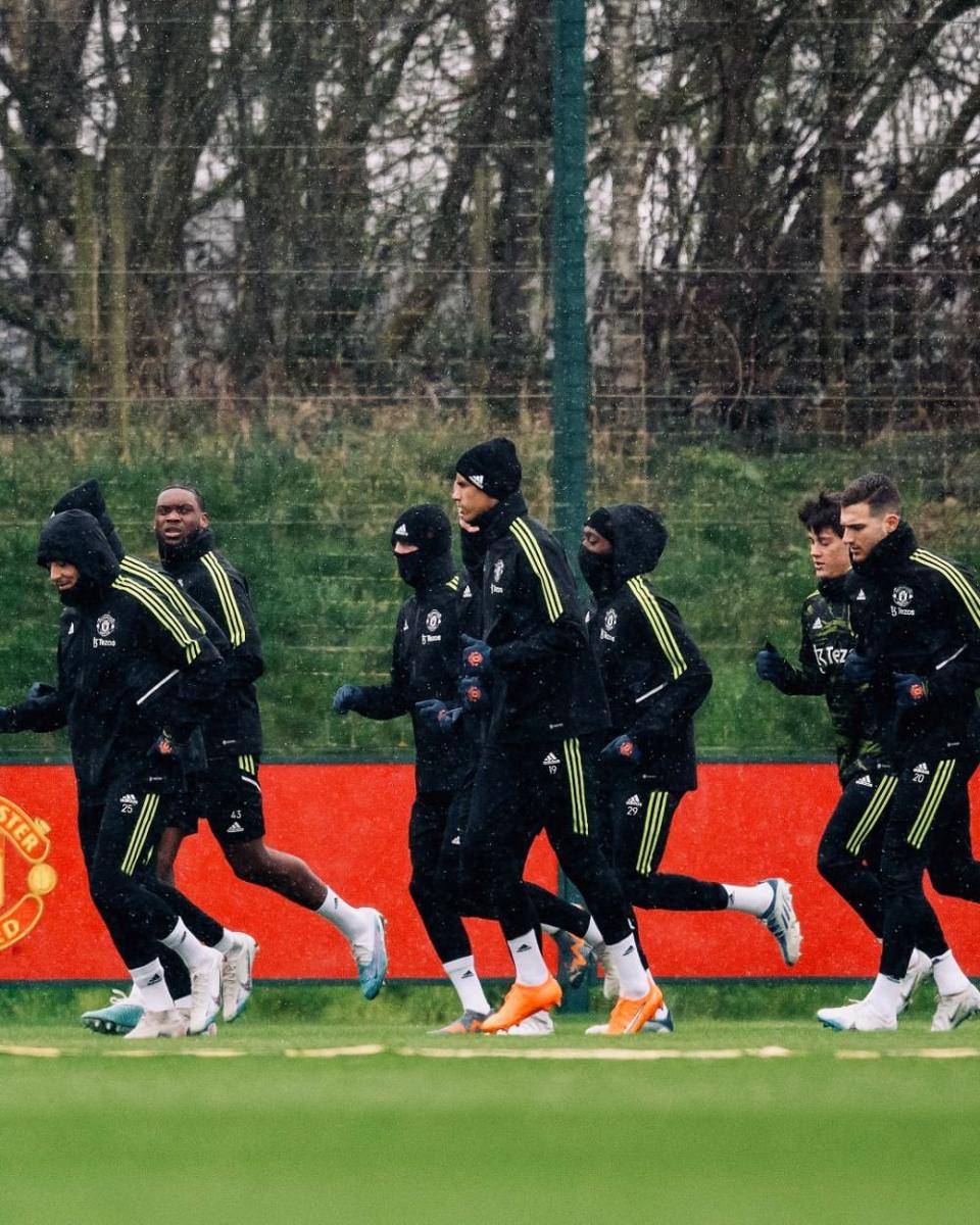 Squad Manchester united saat menjalani sesi latihan (www.instagram.com/manchesterunited)