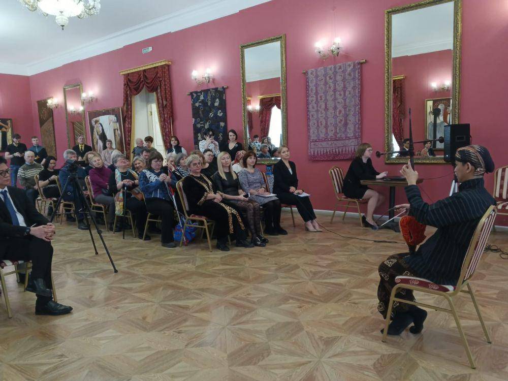 Pameran “Two Countries. Loyalty to Tradition", di kota Torzhok, Rusia. (dok. KBRI Moskow)