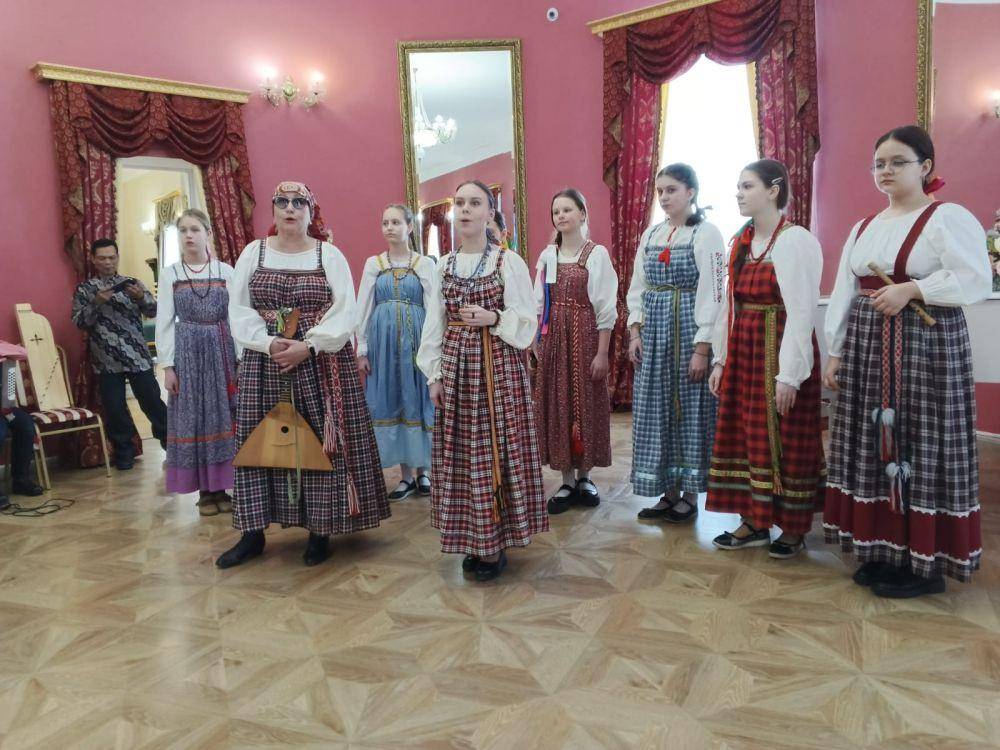 Pameran “Two Countries. Loyalty to Tradition", di kota Torzhok, Rusia. (dok. KBRI Moskow)