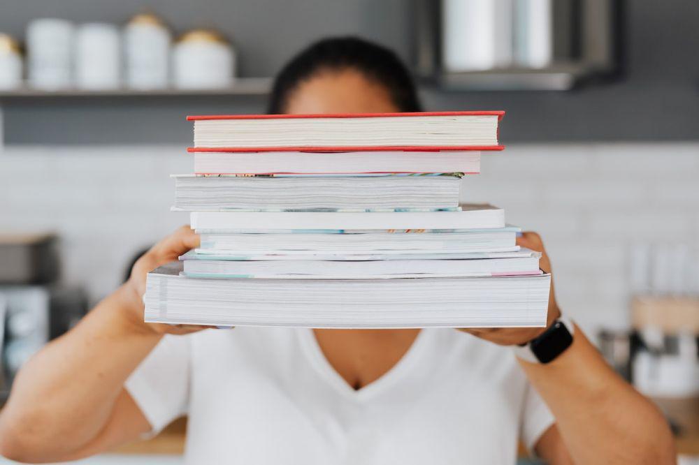 5 Tantangan saat Menata Buku, Gak Pernah Serapi Harapan
