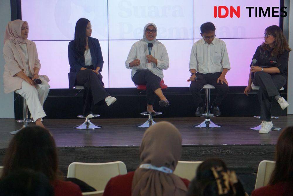 Suara Perempuan: OTW Ruang Kerja Bebas Pelecehan. (IDN Times/Aryodamar)