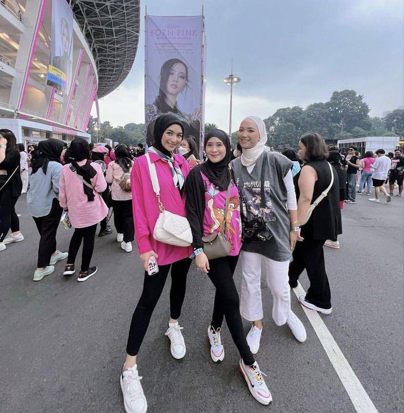 Citra Kirana, Ryana Dea dan Erica Putri nonton konser BLACKPINK (instagram.com/citraciki)