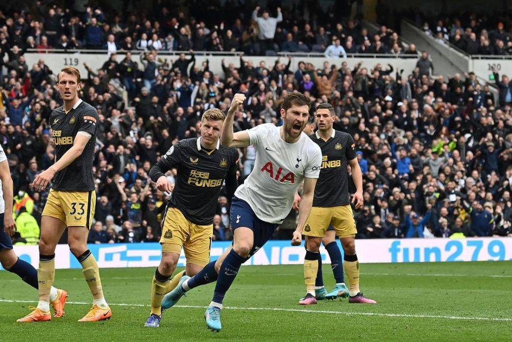 potret Ben Davies (instagram.com/bendavies33)