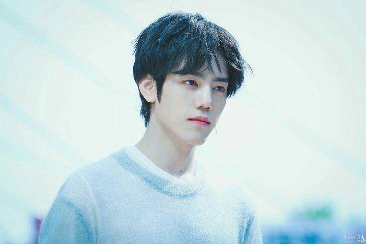 Cha Hun N.Flying (instagram.com/cchh_0712/)