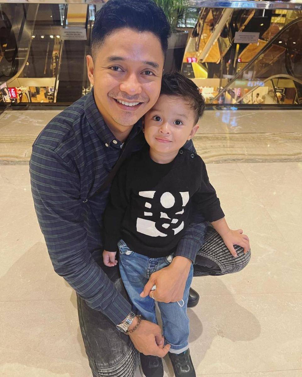 potret Adly Fairuz dan buah hati (instagram.com/adlyfairuz)