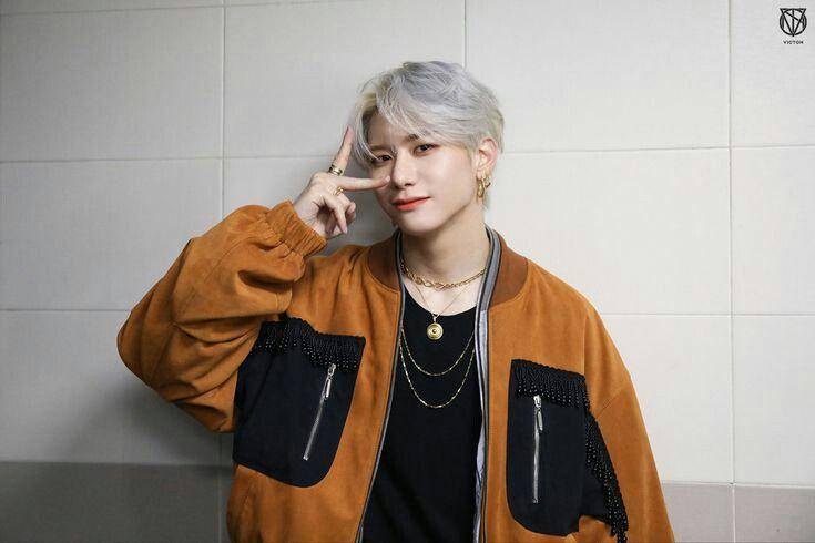 Seungsik VICTON (instagram.com/si_sikisiki/)