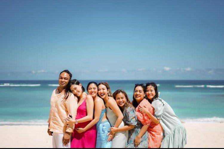 Momen Geng Awem Naysilla Mirdad Liburan di Bali, Kompak! (Instagram.com/gisel_la/