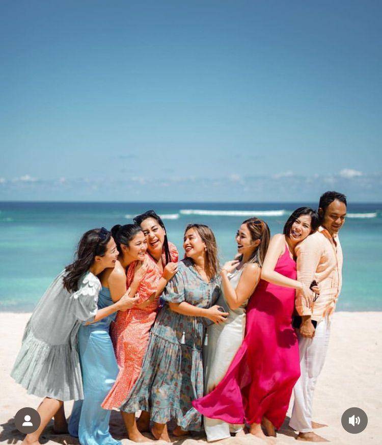 Momen Geng Awem Naysilla Mirdad Liburan di Bali, Kompak! (Instagram.com/naymirdad)