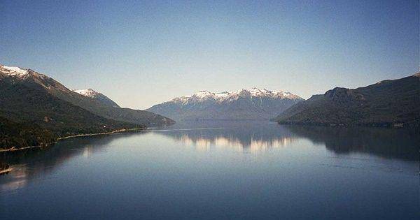 Danau Traful (commons.wikimedia.org/Amuitz)