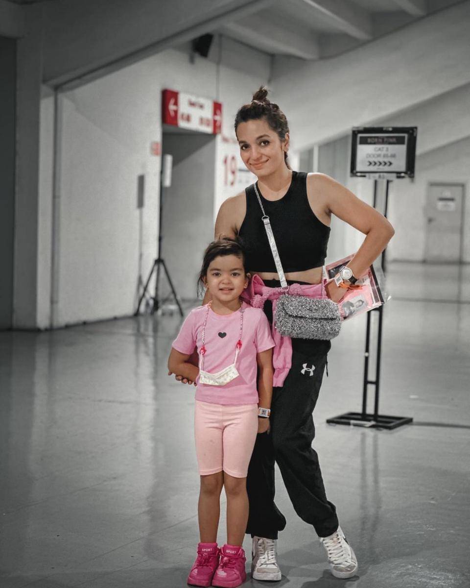 Mazaya di konser BLACKPINK (instagram.com/mazayaamania)